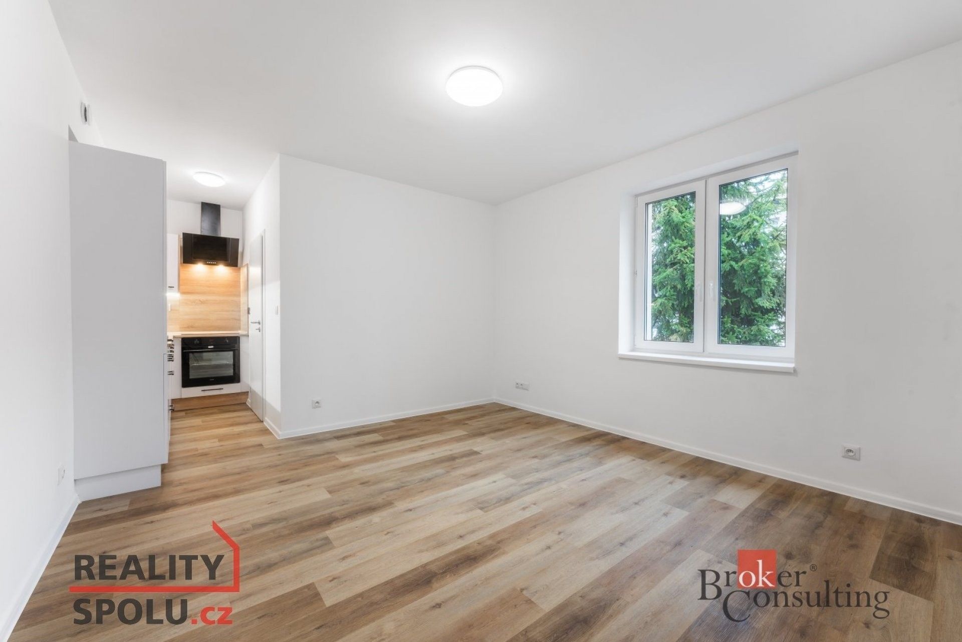 Pronájem byt 2+kk - Ostrava, 43 m²