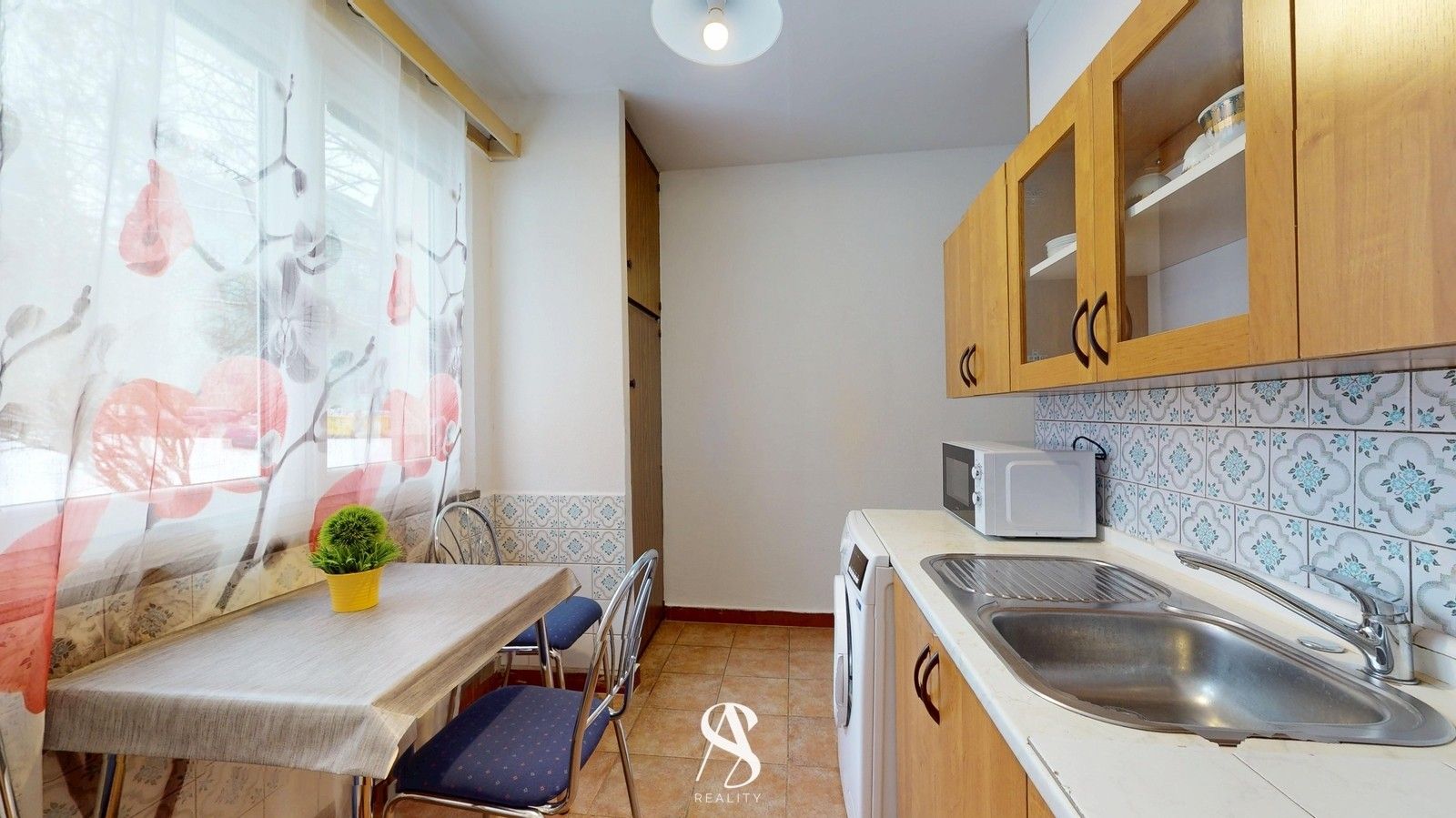 Pronájem byt 2+1 - Dělnická, Olomouc, 48 m²