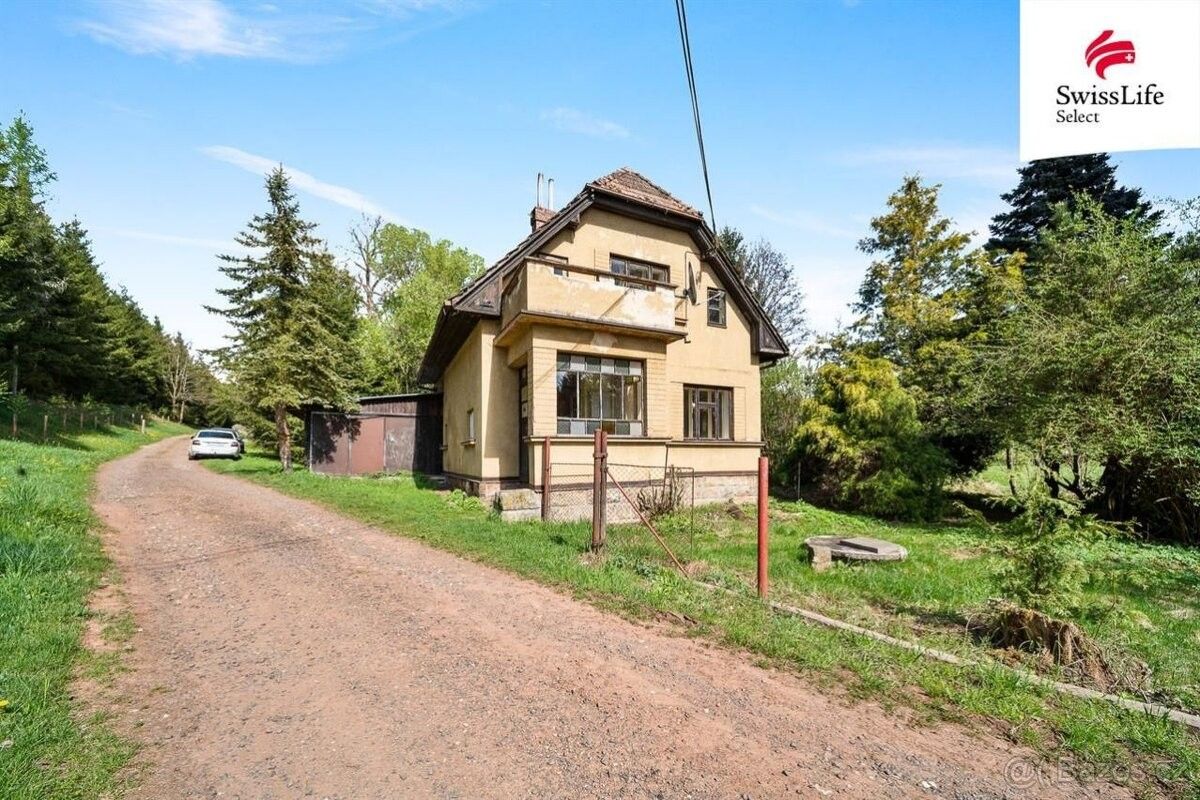 Rodinné domy, Pecka, 507 82