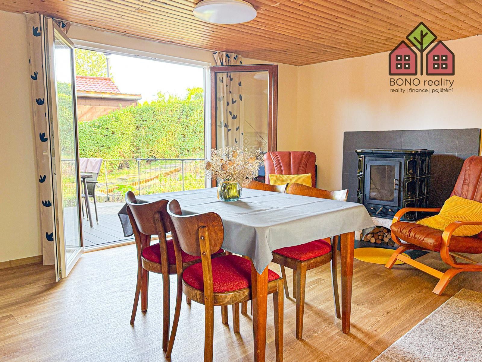 Chaty, Habřinská stráň, Úštěk, 95 m² - 2