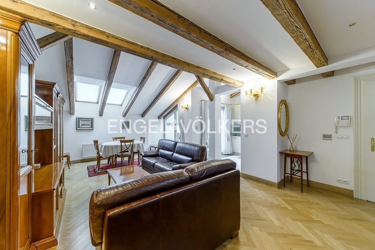 Pronájem byt 3+kk - Italská, Praha, 104 m²