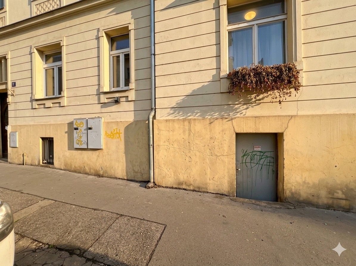 Pronájem obchodní prostory - Na Dědince, Praha, 158 m² - 5