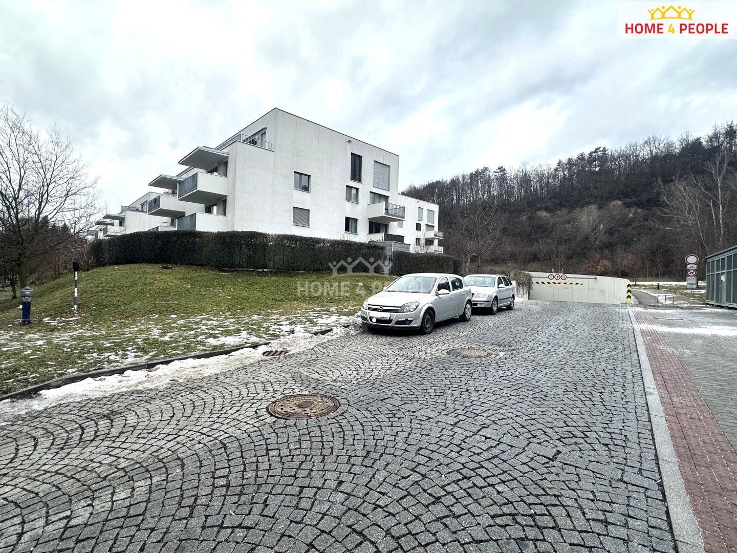 4+kk, Nad Bání, Praha, 86 m²