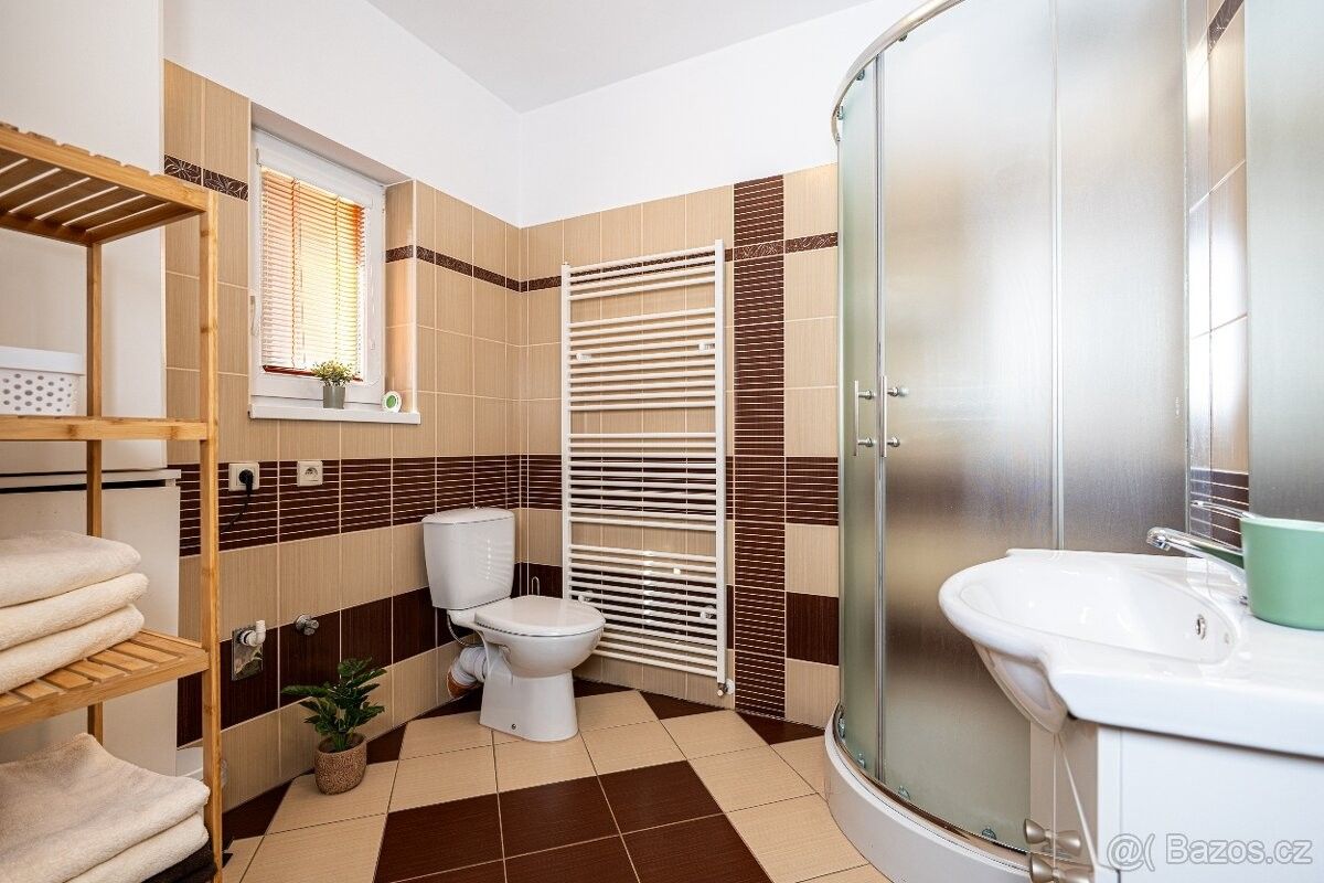 Restaurace · 987 65, Slovensko - 3