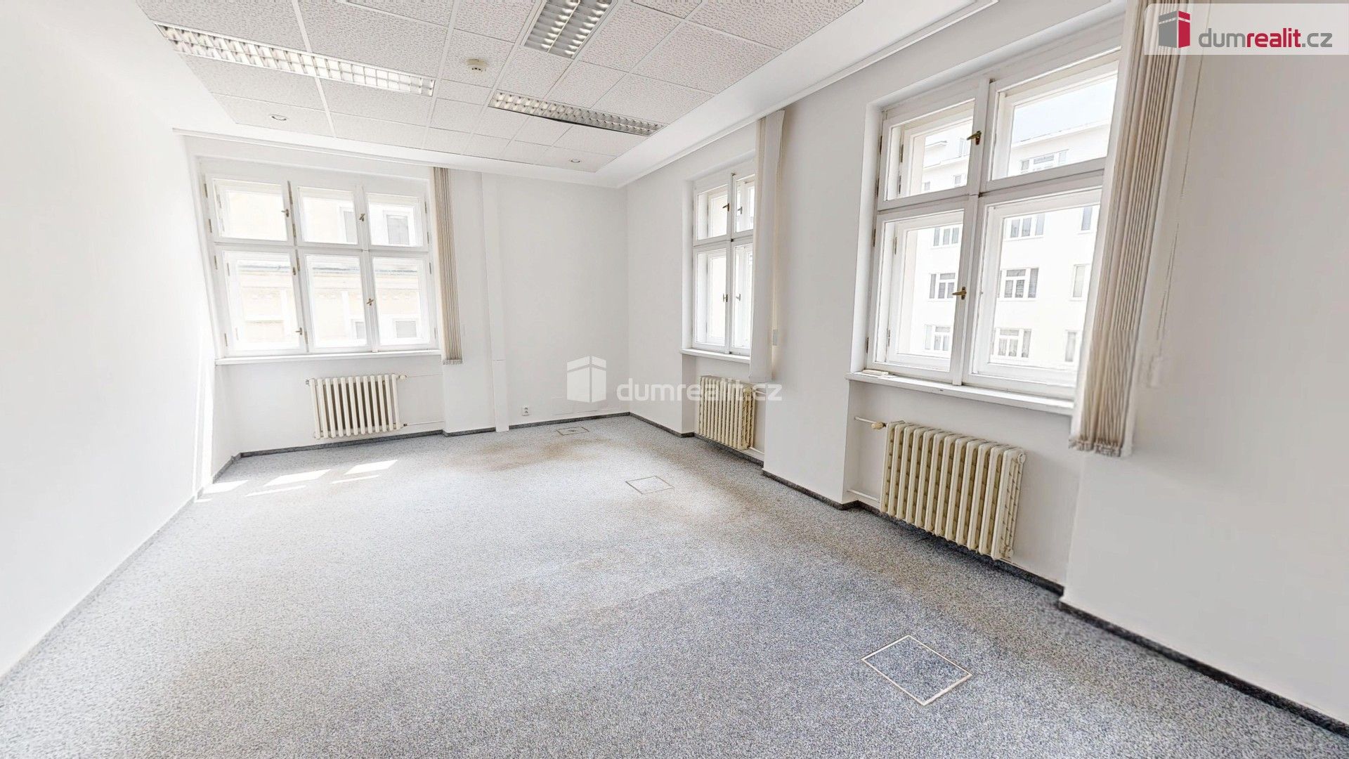 Pronájem kancelář - Nádražní, Ostrava, 23 m²