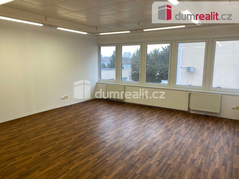 Pronájem kancelář - náměstí T. G. Masaryka 11, Břeclav, 38 m² - 5