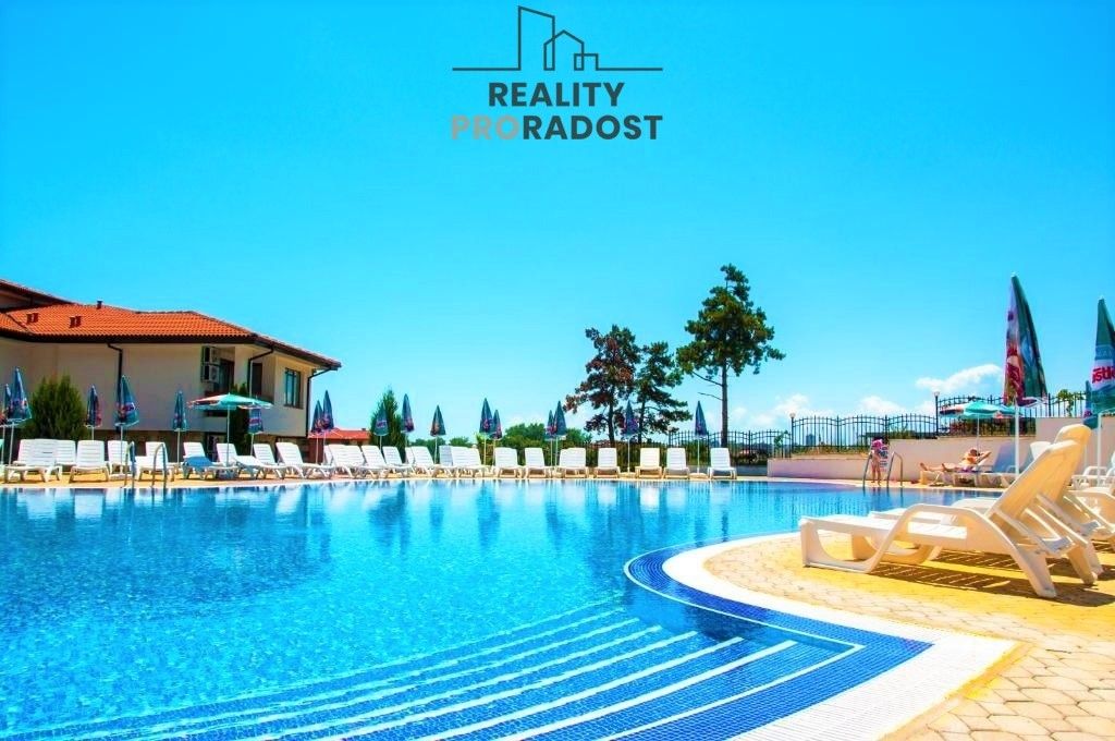 Prodej byt - 987 66, Zahraničí