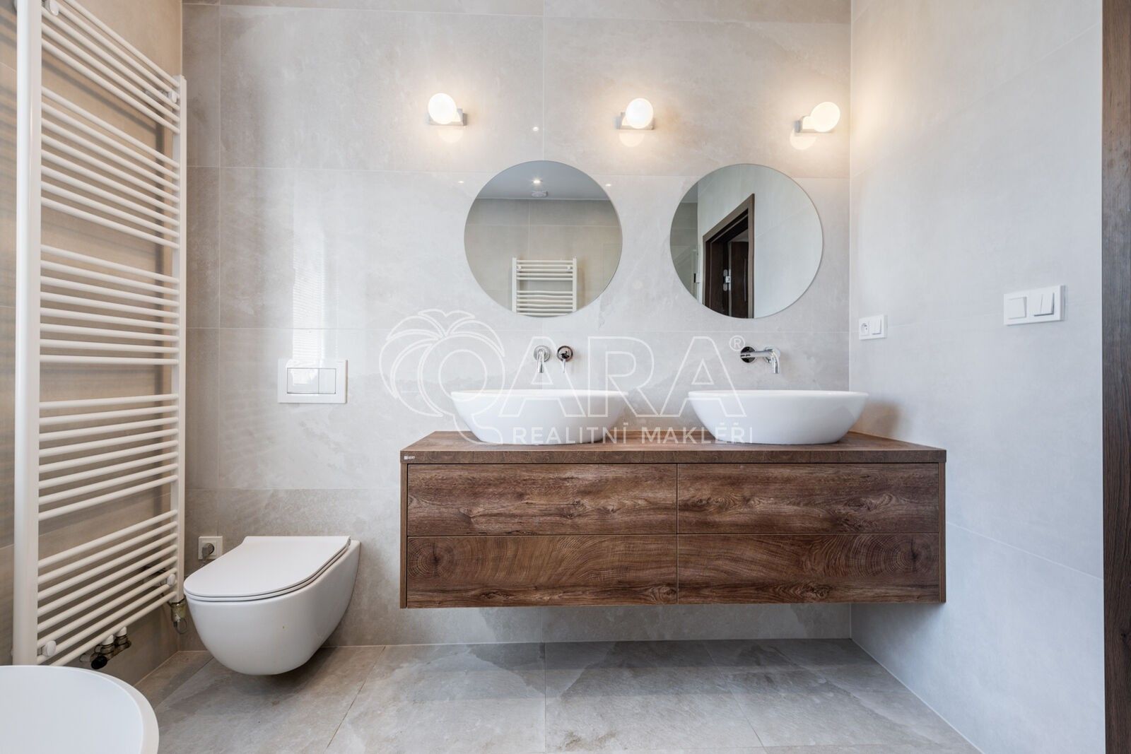 Prodej rodinný dům - Vepřkova, Slaný, 460 m²