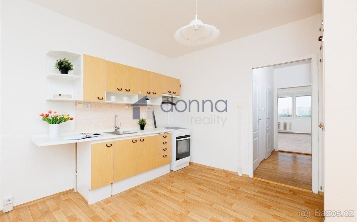 Pronájem byt - Praha, 198 00