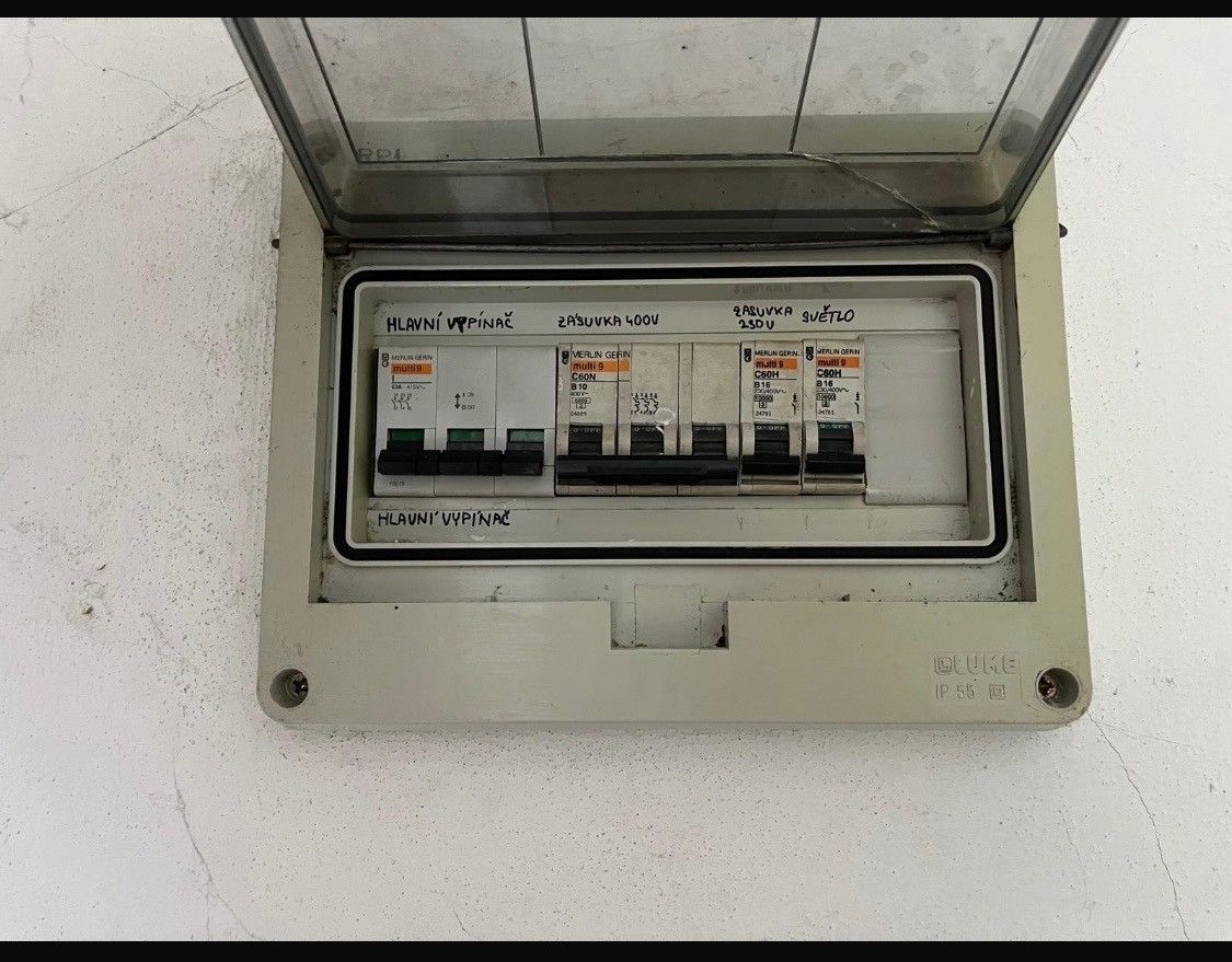 Prodej garáž - Koryčany, 768 05