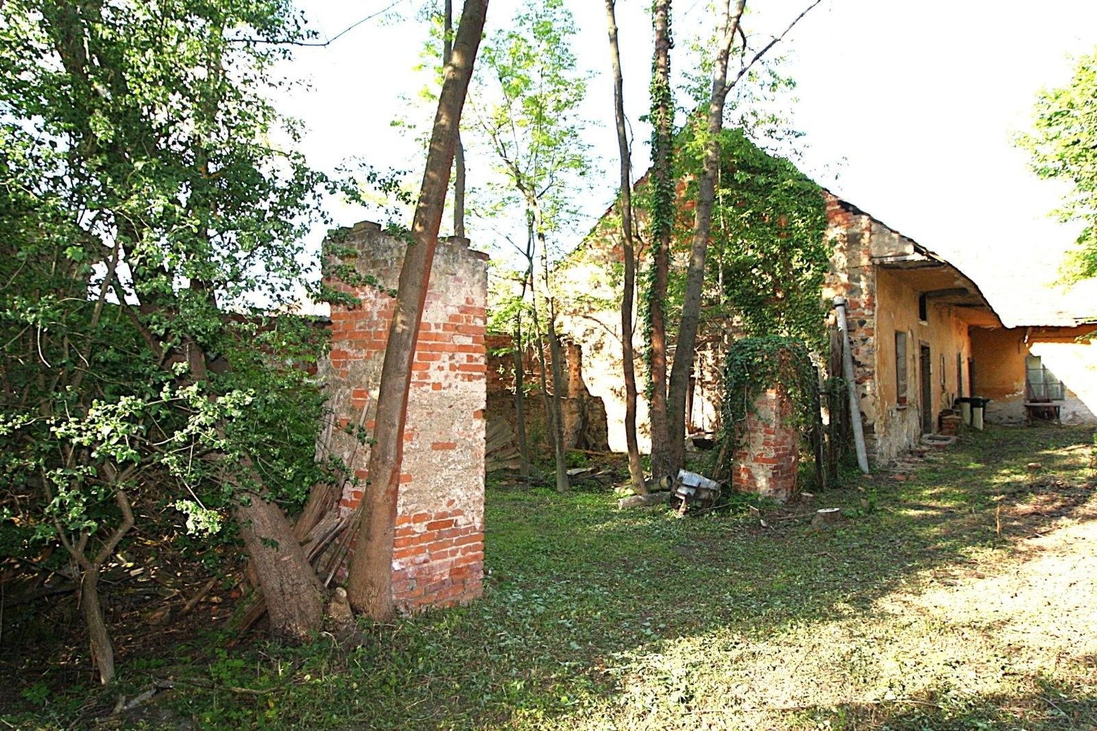 Pozemky pro bydlení, Obecní, Svinaře, 2 338 m² - 1