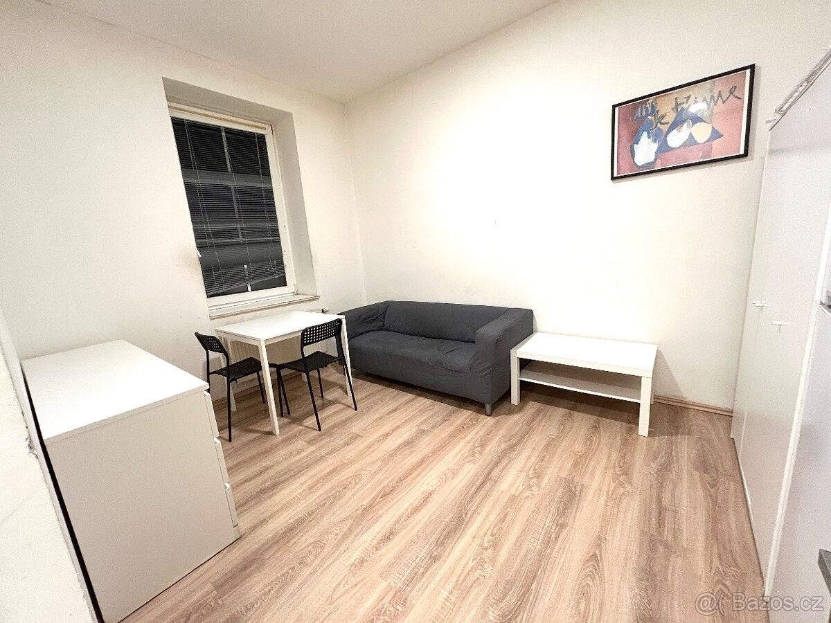 Pronájem byt - Praha, 155 21