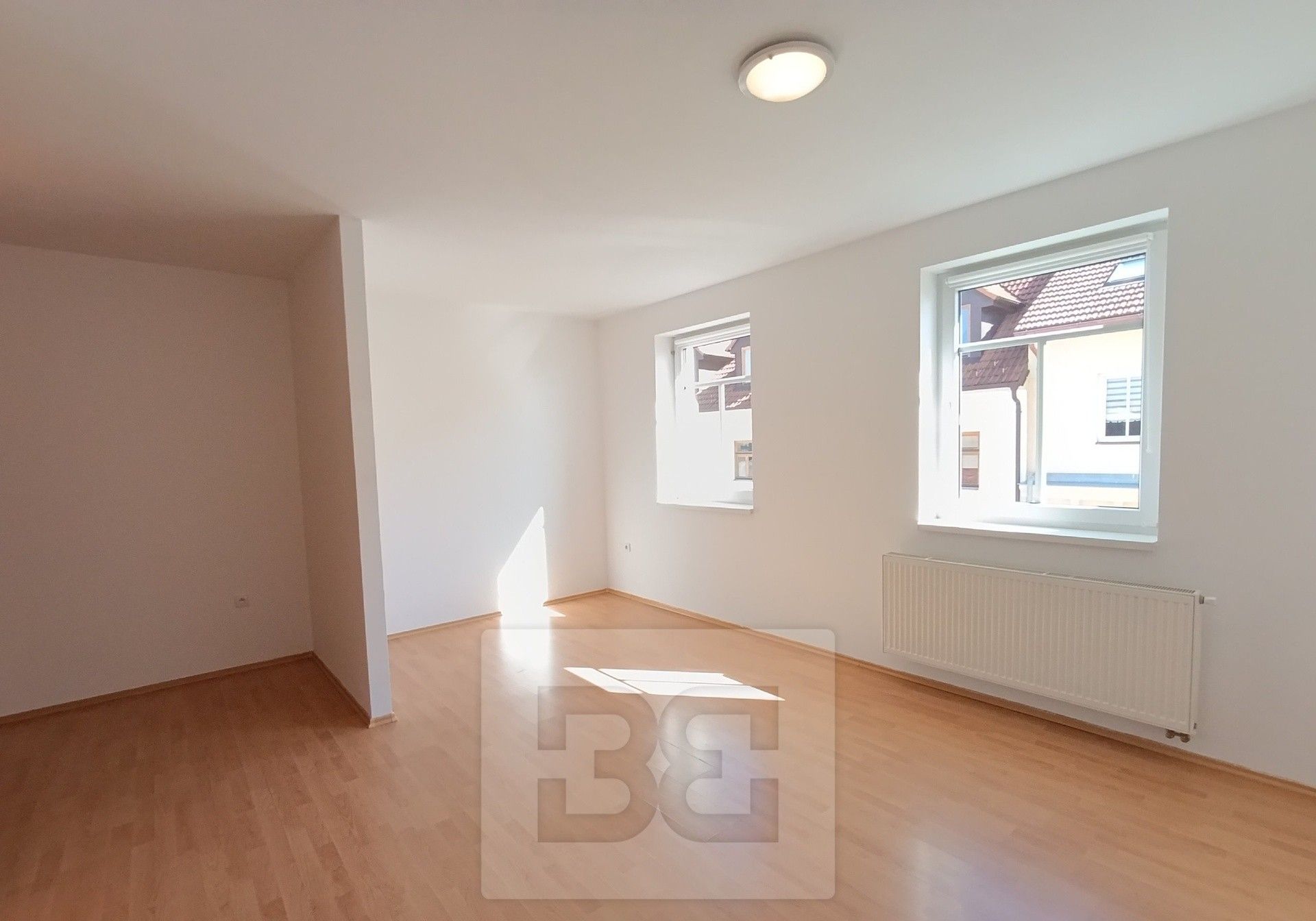 Pronájem byt 1+kk - Lipenská 1977, České Budějovice, 33 m²