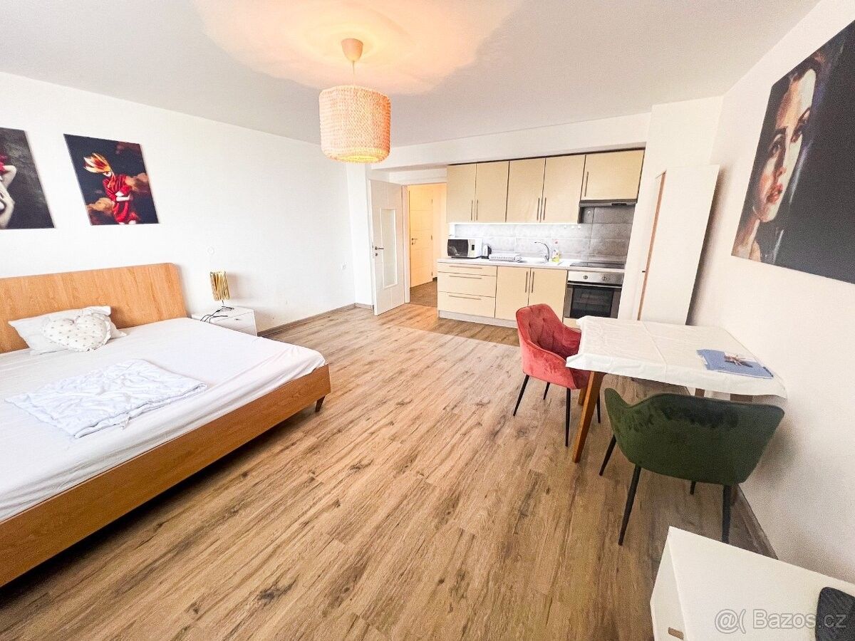 Byty, Znojmo, 669 02