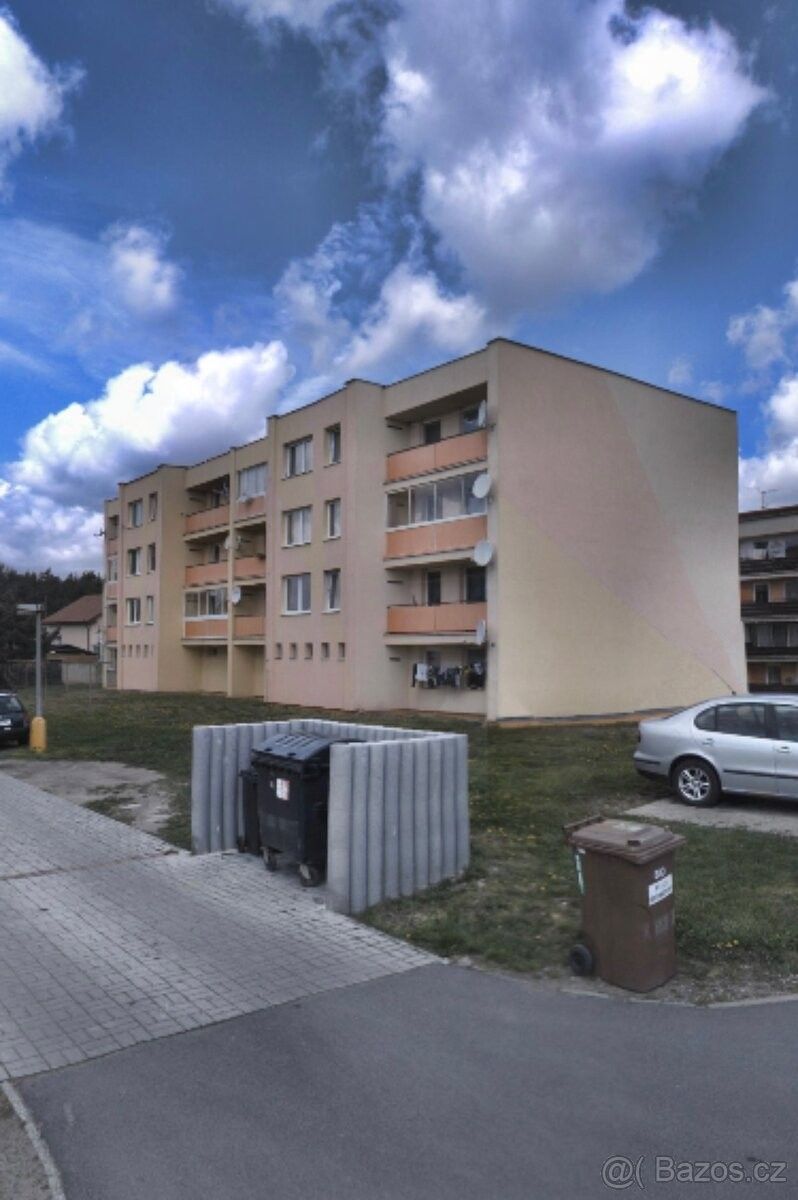 3+1, Vroutek, 439 82, 65 m²
