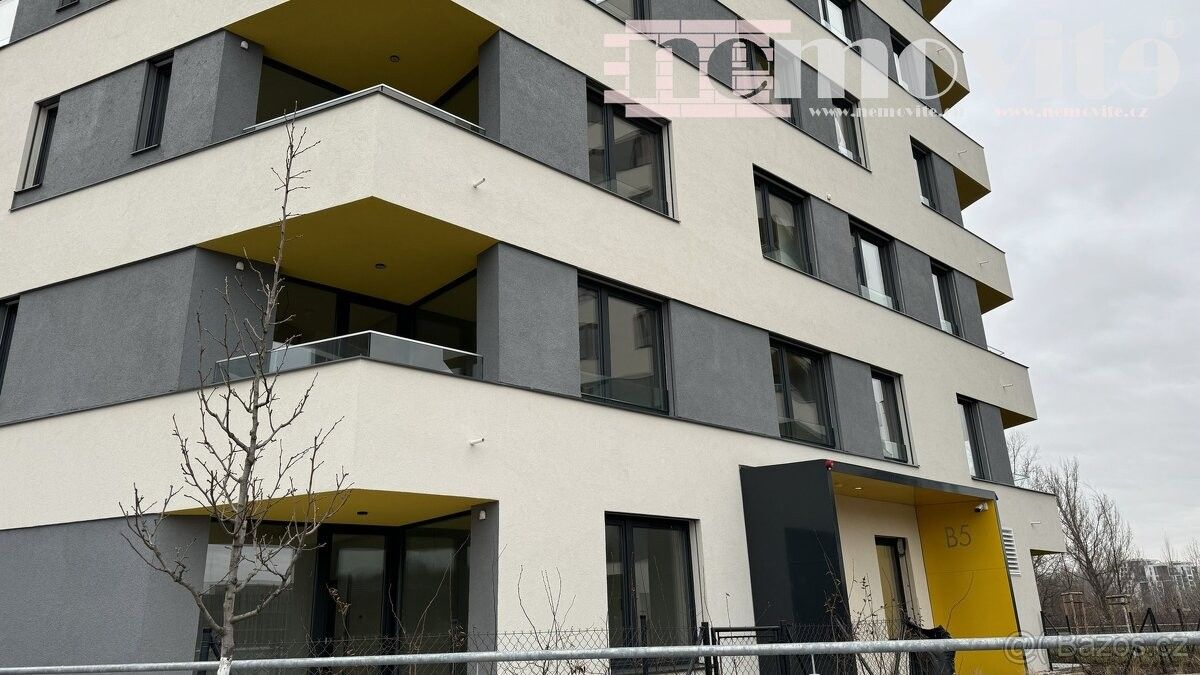 Pronájem byt 4+kk - Praha, 186 00, 105 m²