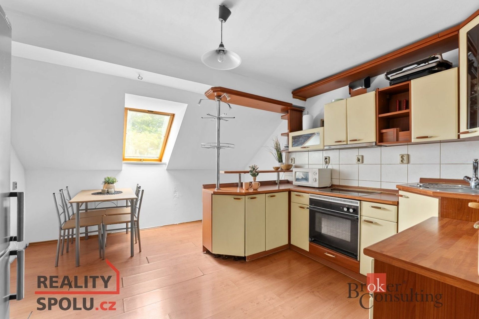 Prodej byt 3+1 - Klazarova, Dvůr Králové nad Labem, 100 m²