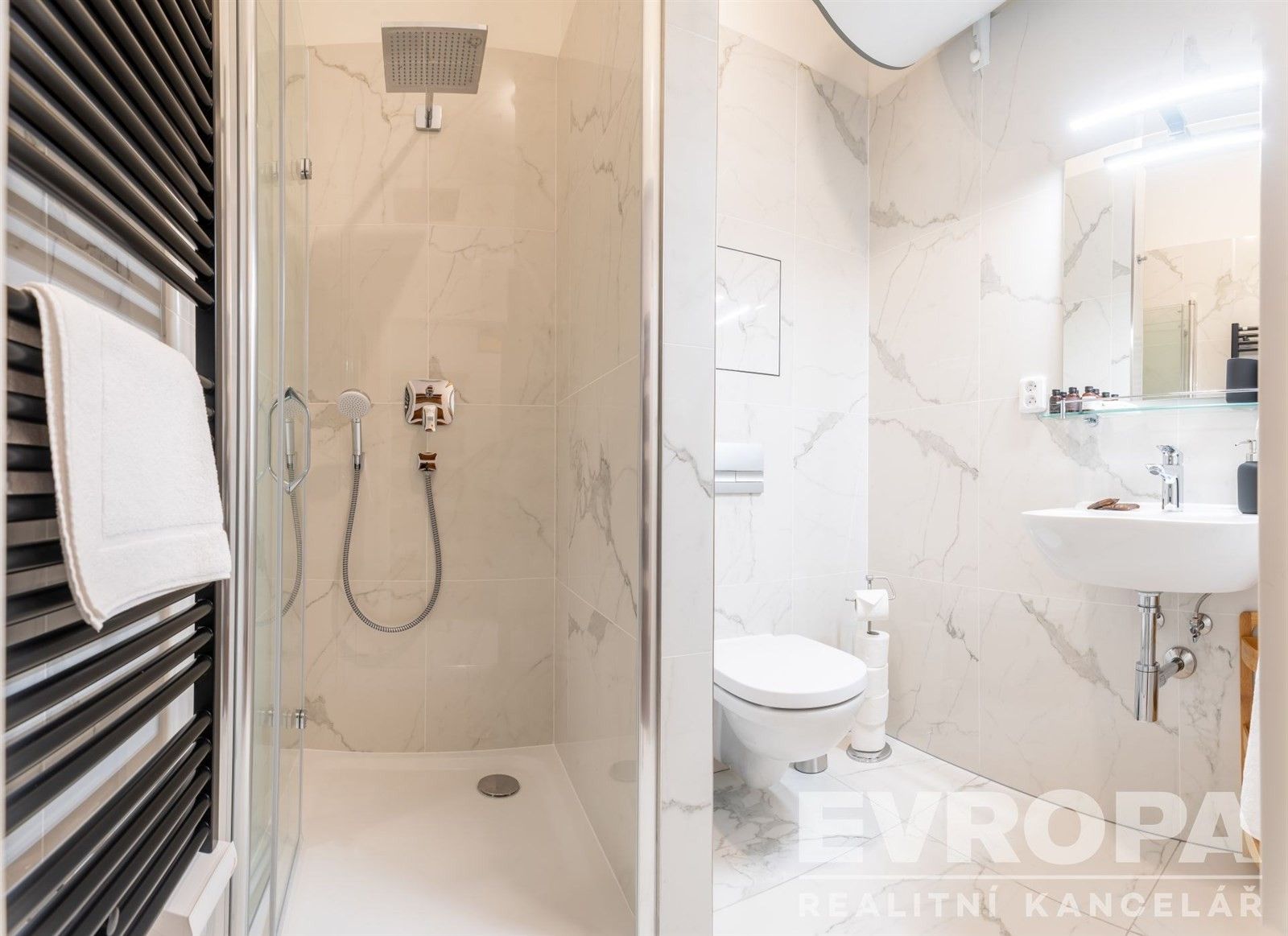 Pronájem byt 1+kk - Horská, Vrchlabí, 27 m²