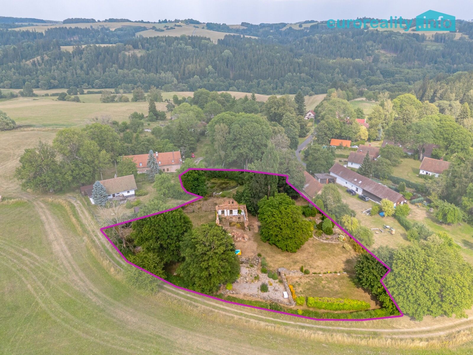 Pozemky pro bydlení, Vlkovice, 4 514 m² - 1