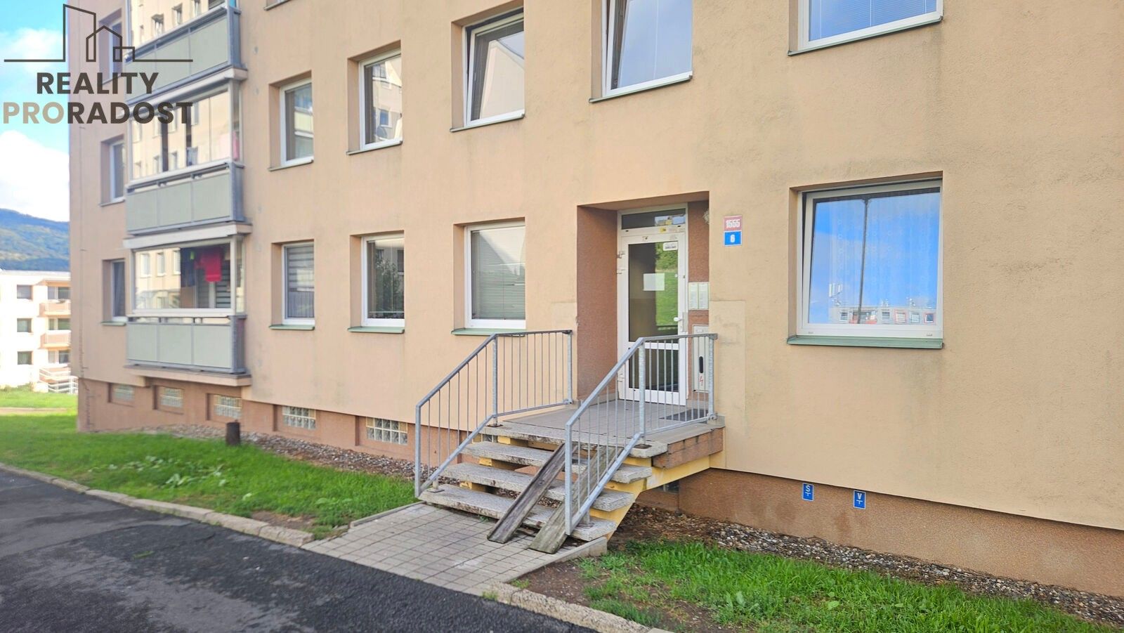 Prodej byt 2+kk - Unčínská, Teplice Trnovany, 32 m² - 2