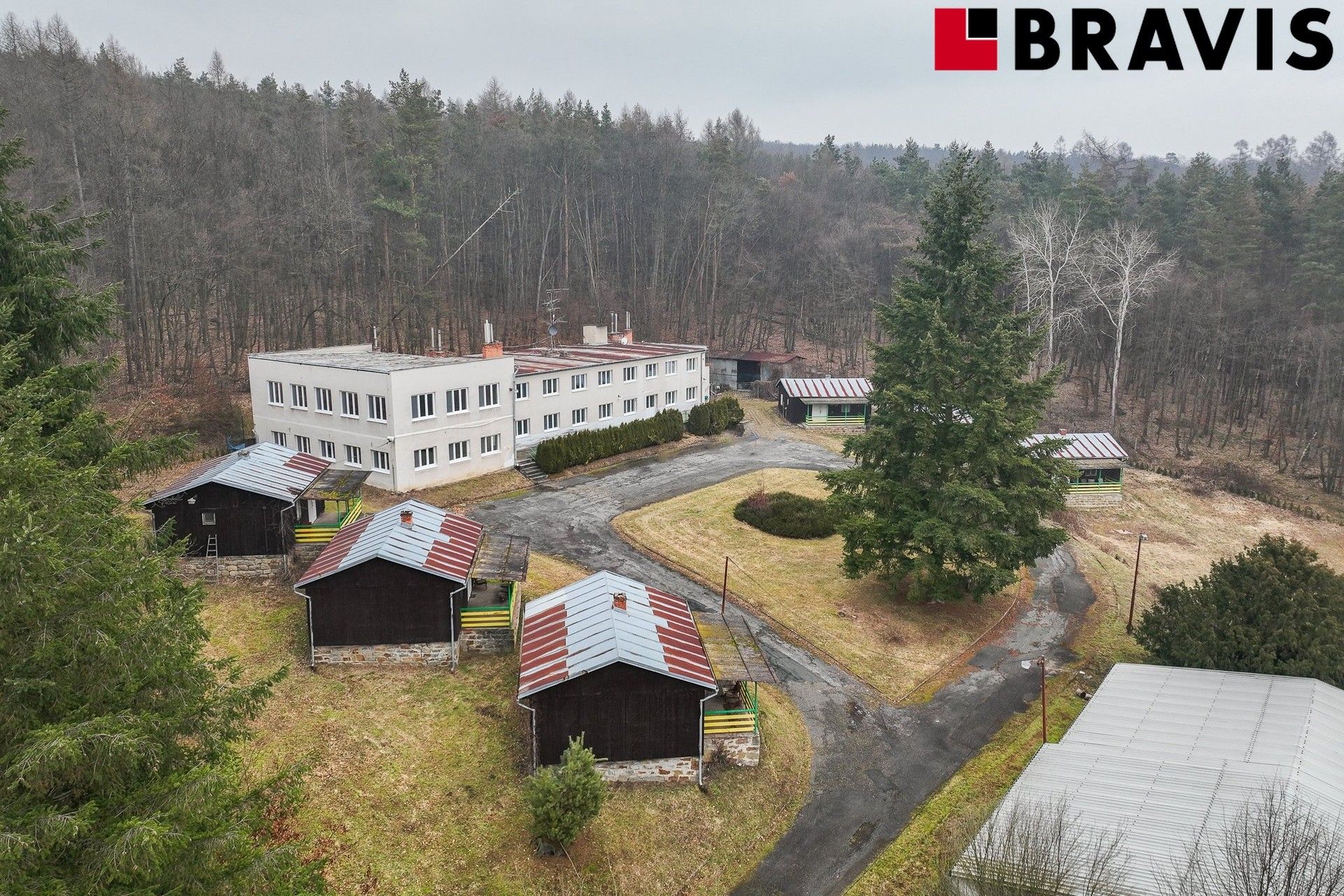 Ubytovací zařízení, Buchlovice, 1 800 m²
