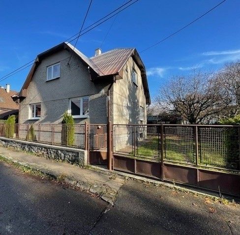 Prodej rodinný dům - 987 65, Slovensko