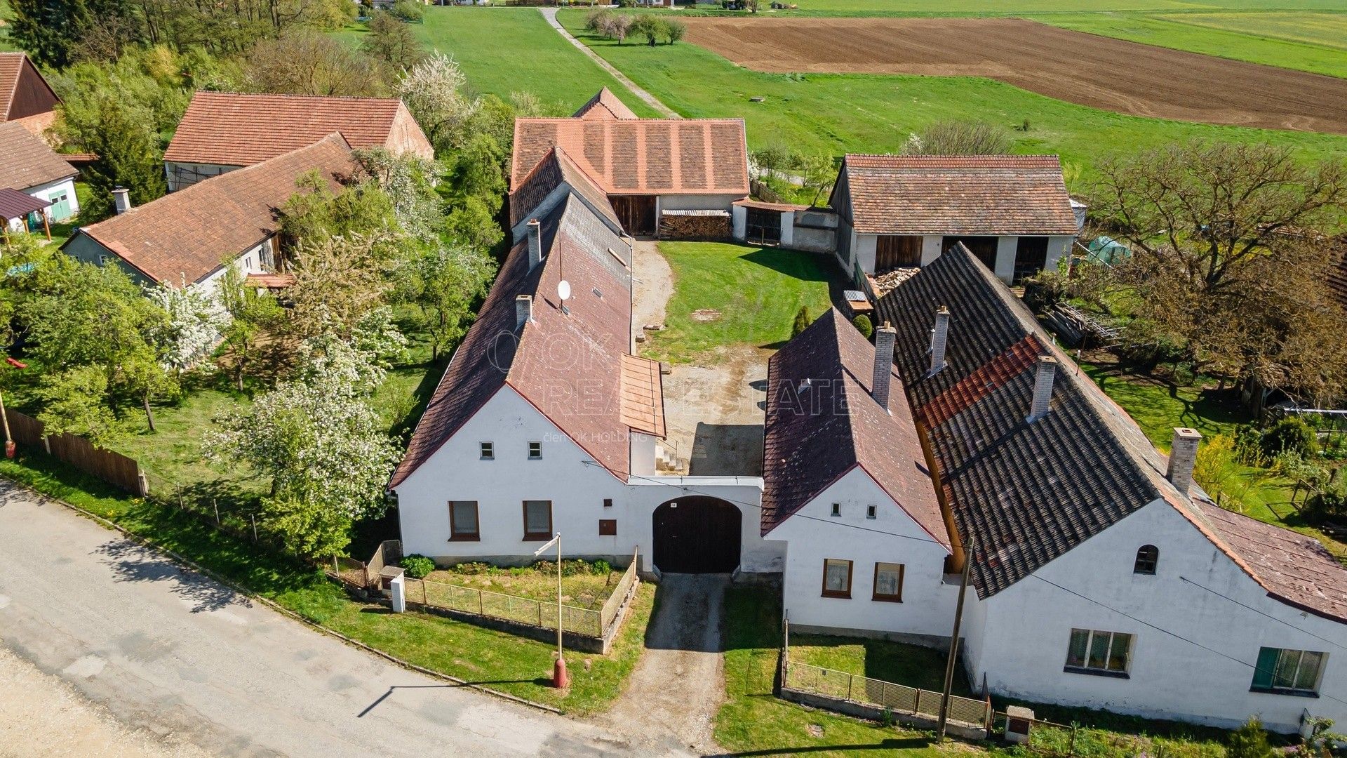 Zemědělské usedlosti, Krasonice, 730 m²