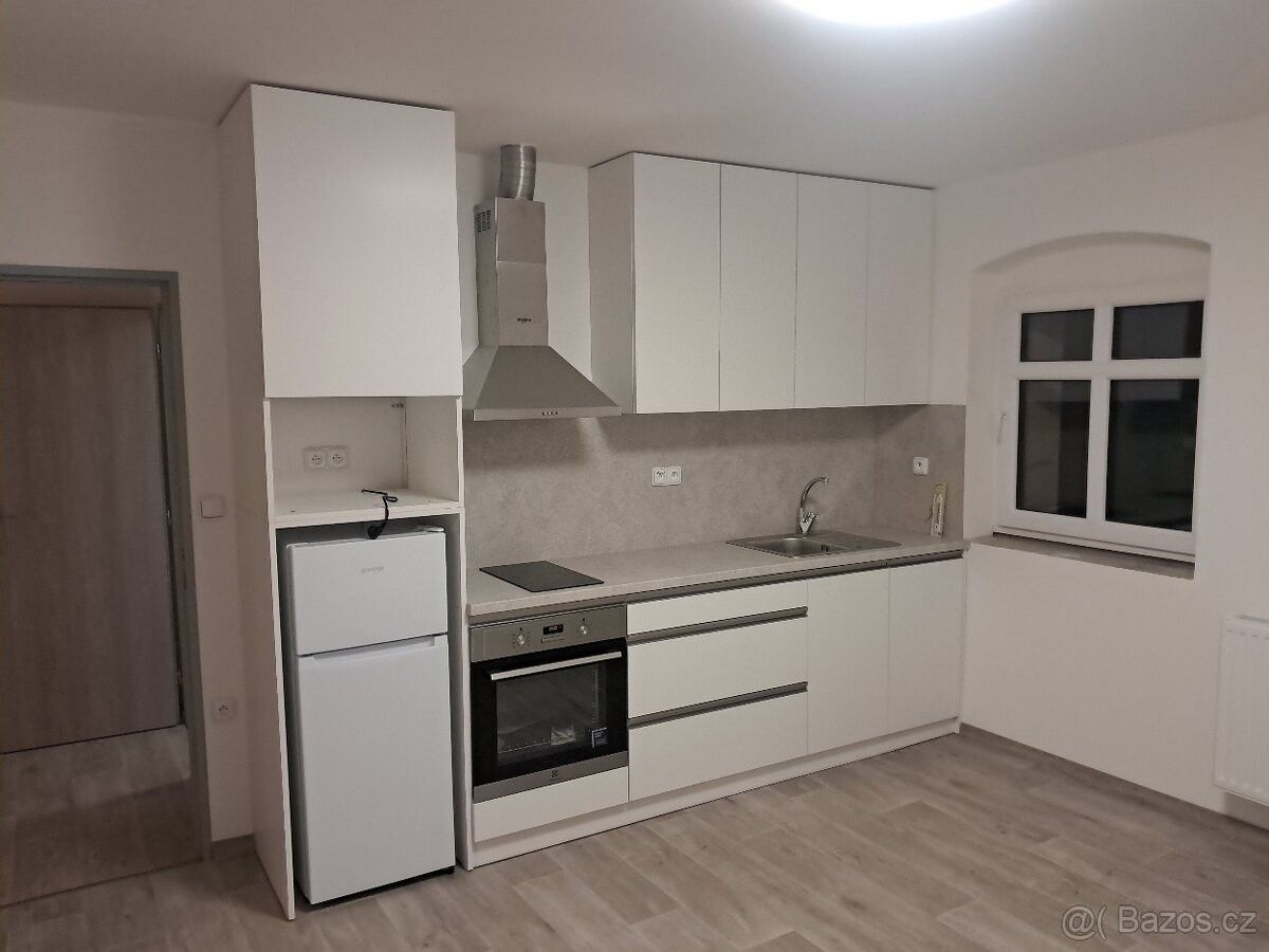 Byty, Drnovice u Lysic, 679 76