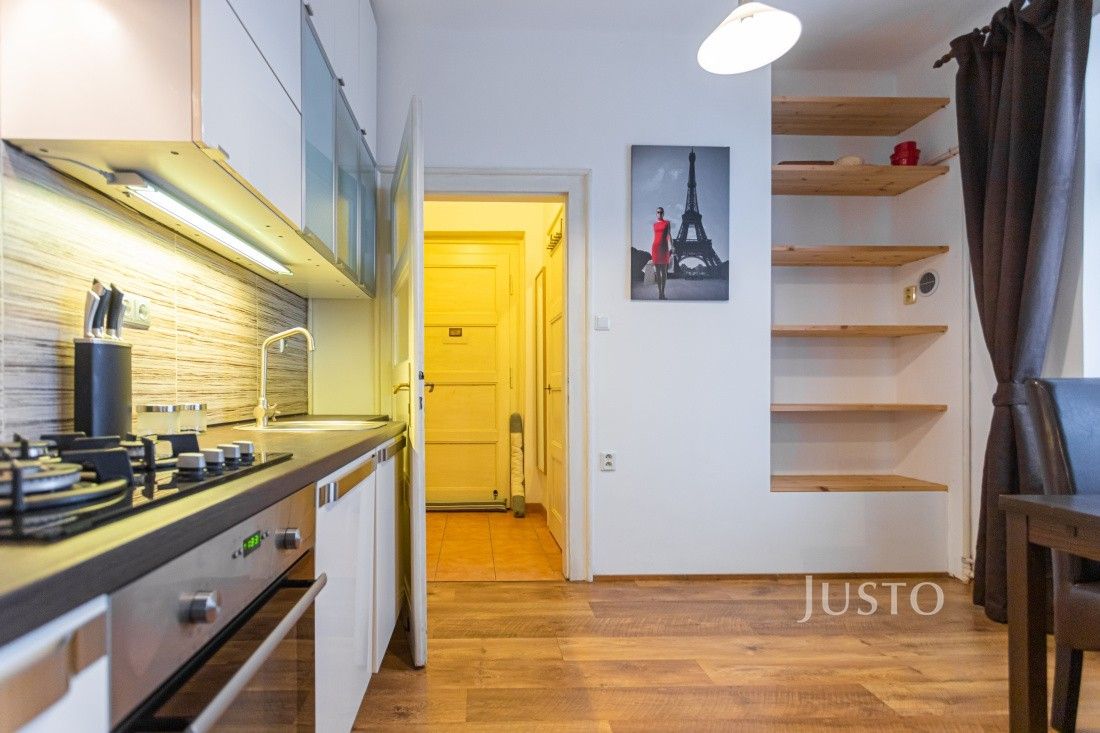 2+kk, Krokova 778, Praha, 40 m²