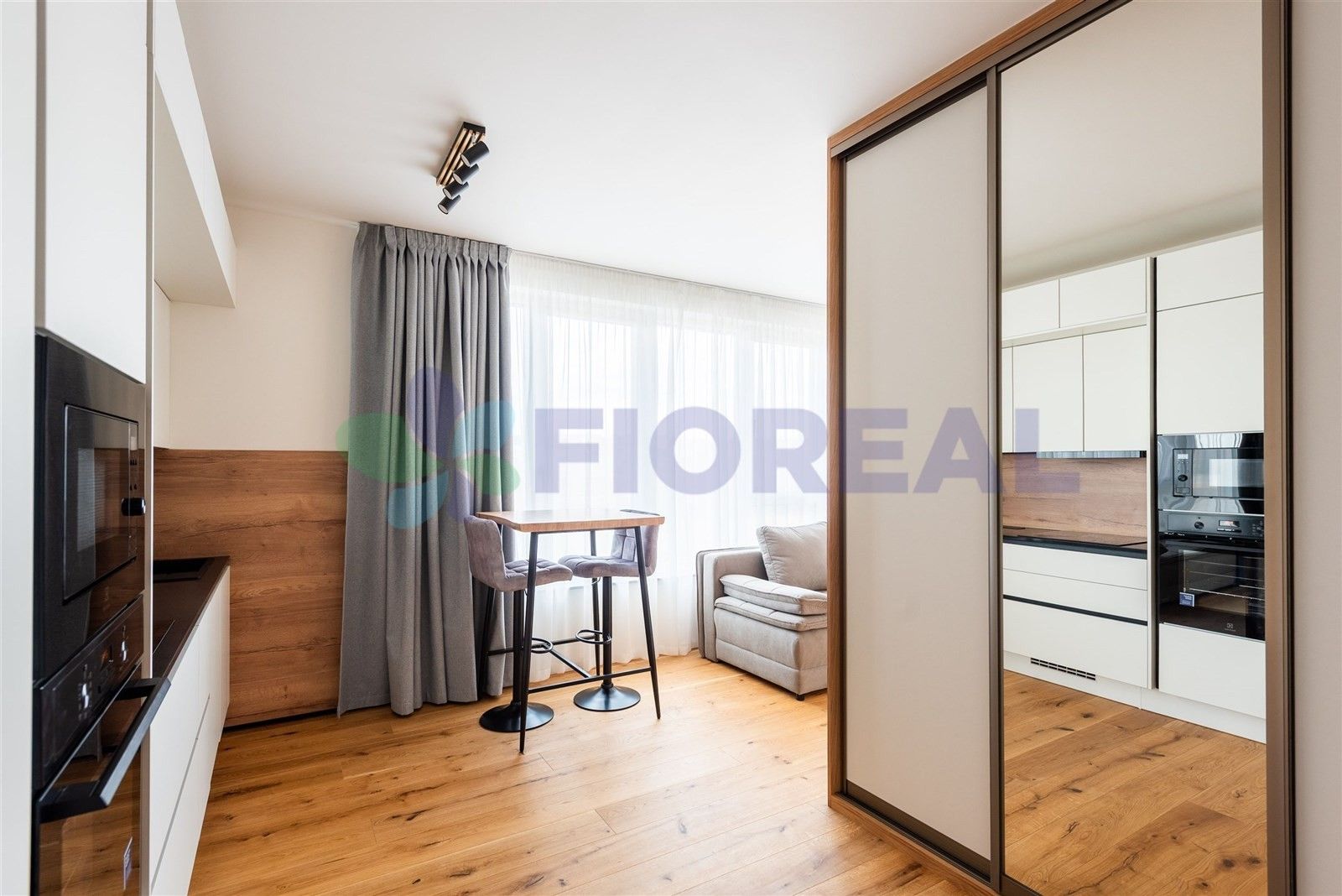 Byt 1+kk · 39 m² · U Komína 368, Praha Radlice - 4