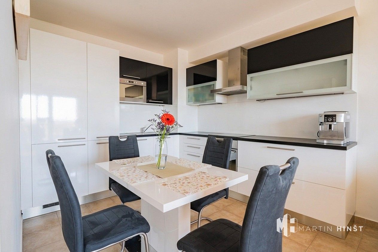 Pronájem byt 3+kk - Bermanova, Praha 9 - Čakovice, 72 m² - 5