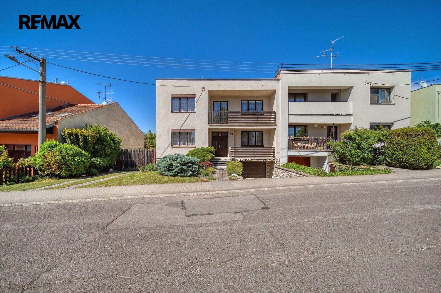 Rodinné domy, Na Hradbách, Mikulov, okres Břeclav, 166 m² - 2