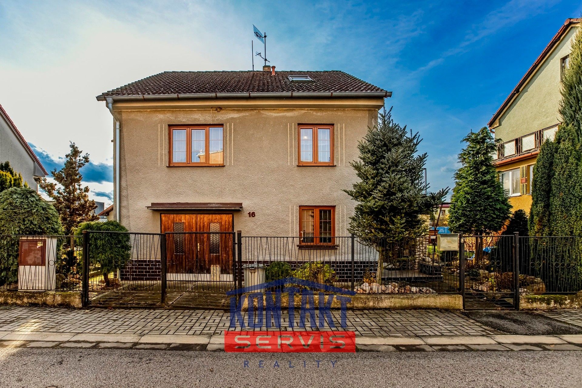 Rodinné domy, Dívčice, 243 m²