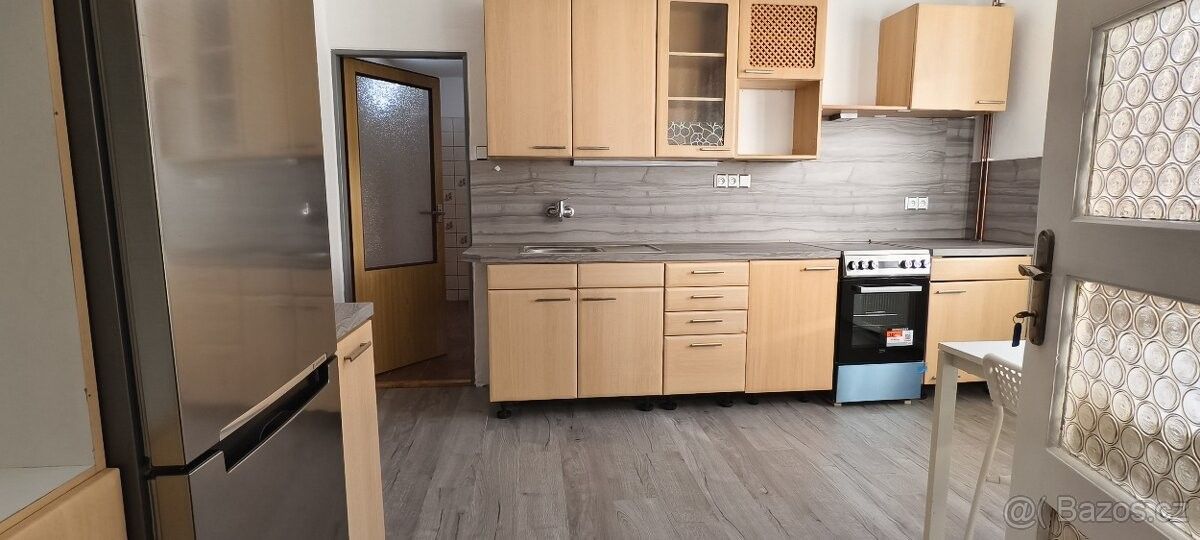 Pronájem byt - Orlová, 735 14