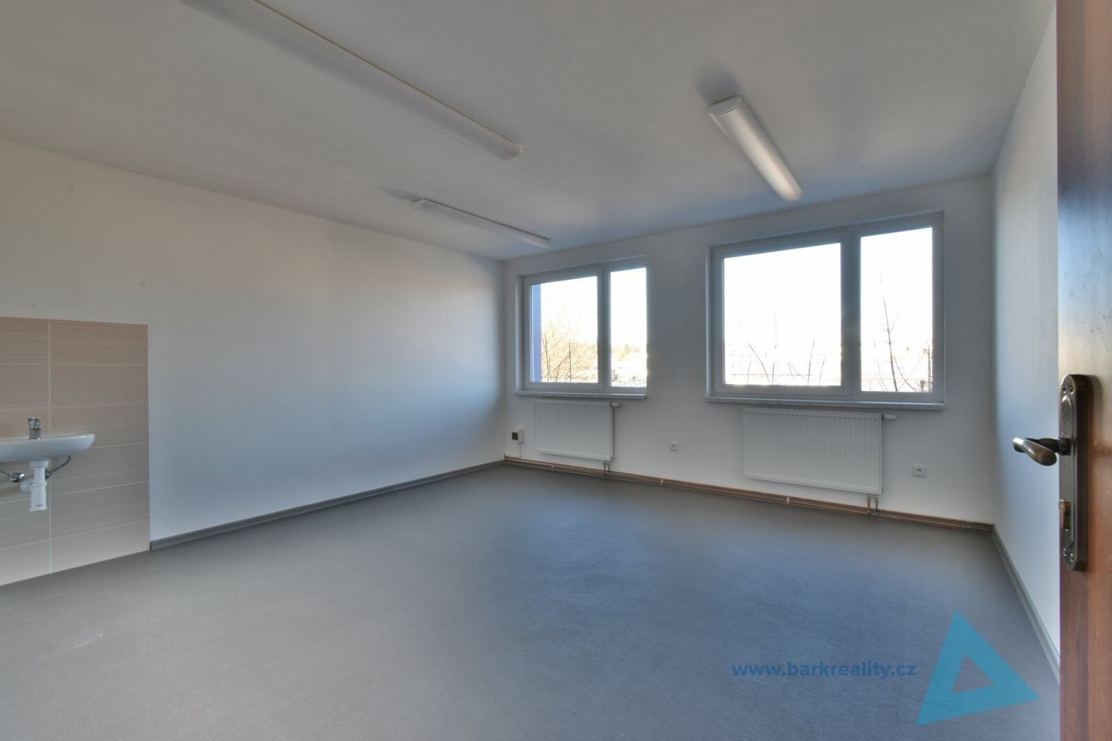 Pronájem kancelář - Pražská, Nová Paka, 20 m²