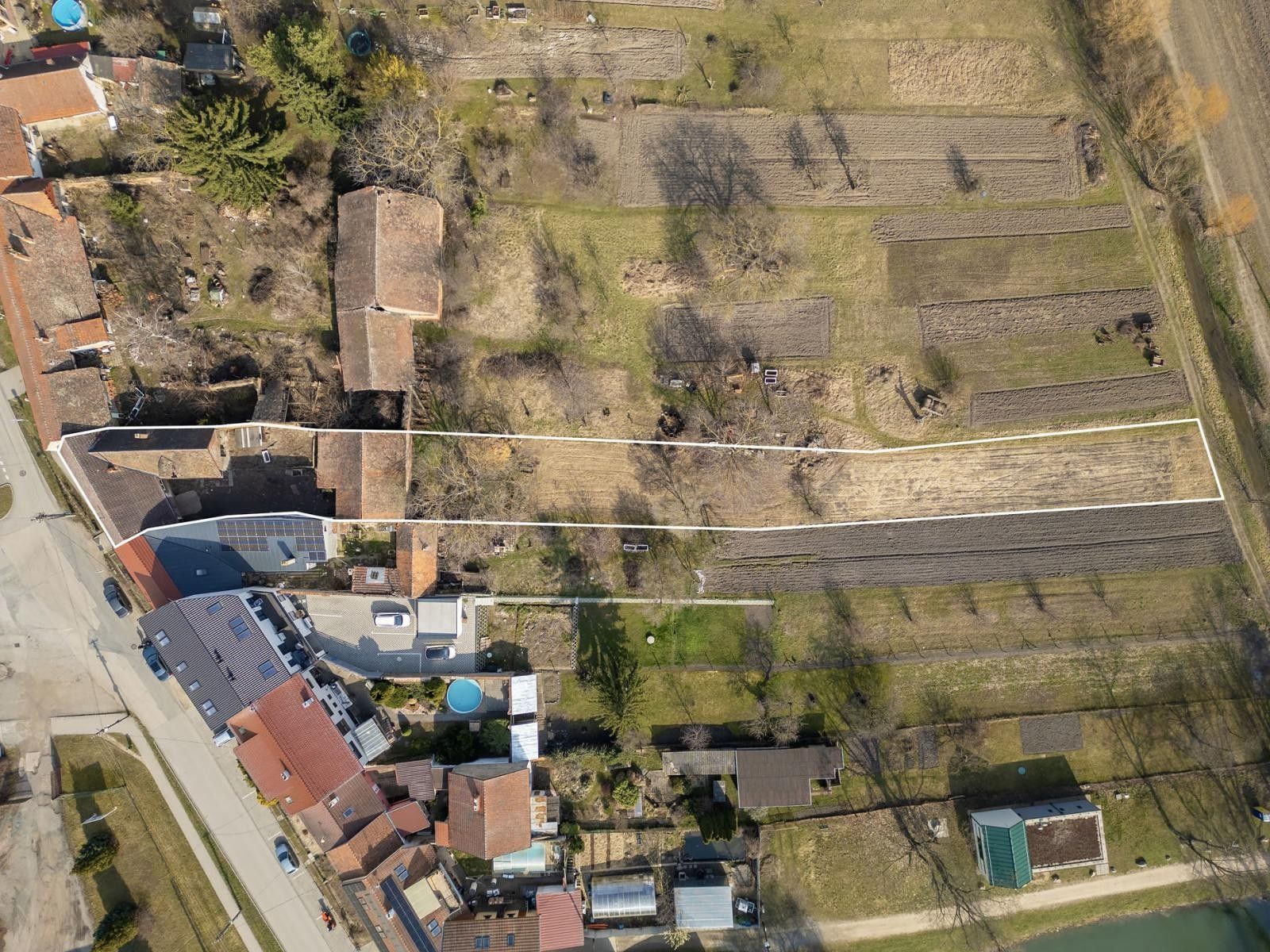 Pozemek pro bydlení, 1 594 m²