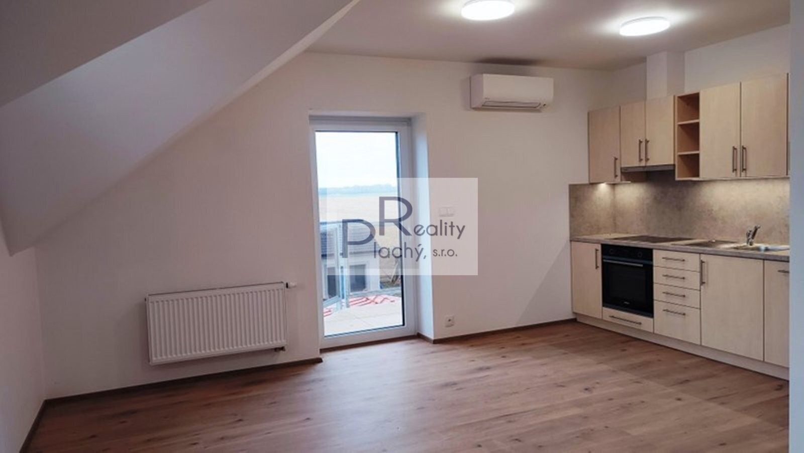 Byt 2+kk · 62 m² · Hevlín - 2