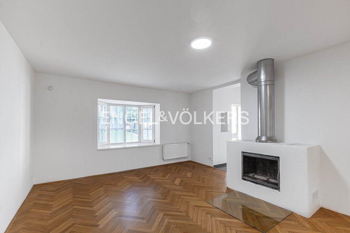 Rodinný dům · 302 m² · Praha - Nebušice, okres Praha 6, Hlavní město Praha - 4