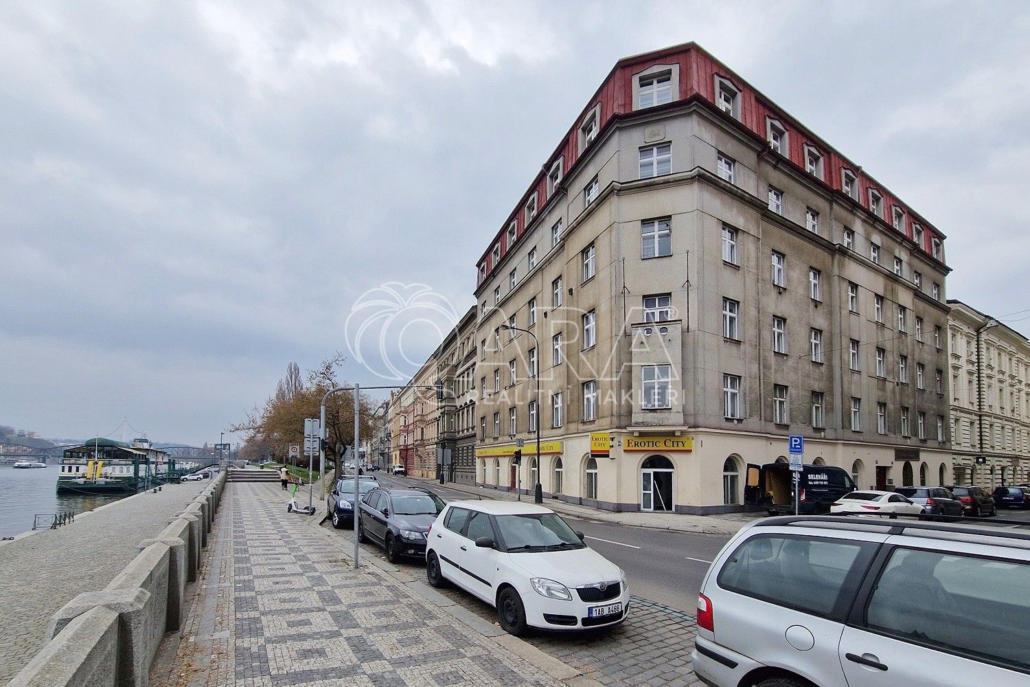 Činžovní domy, Na bělidle, Praha, 2 m²