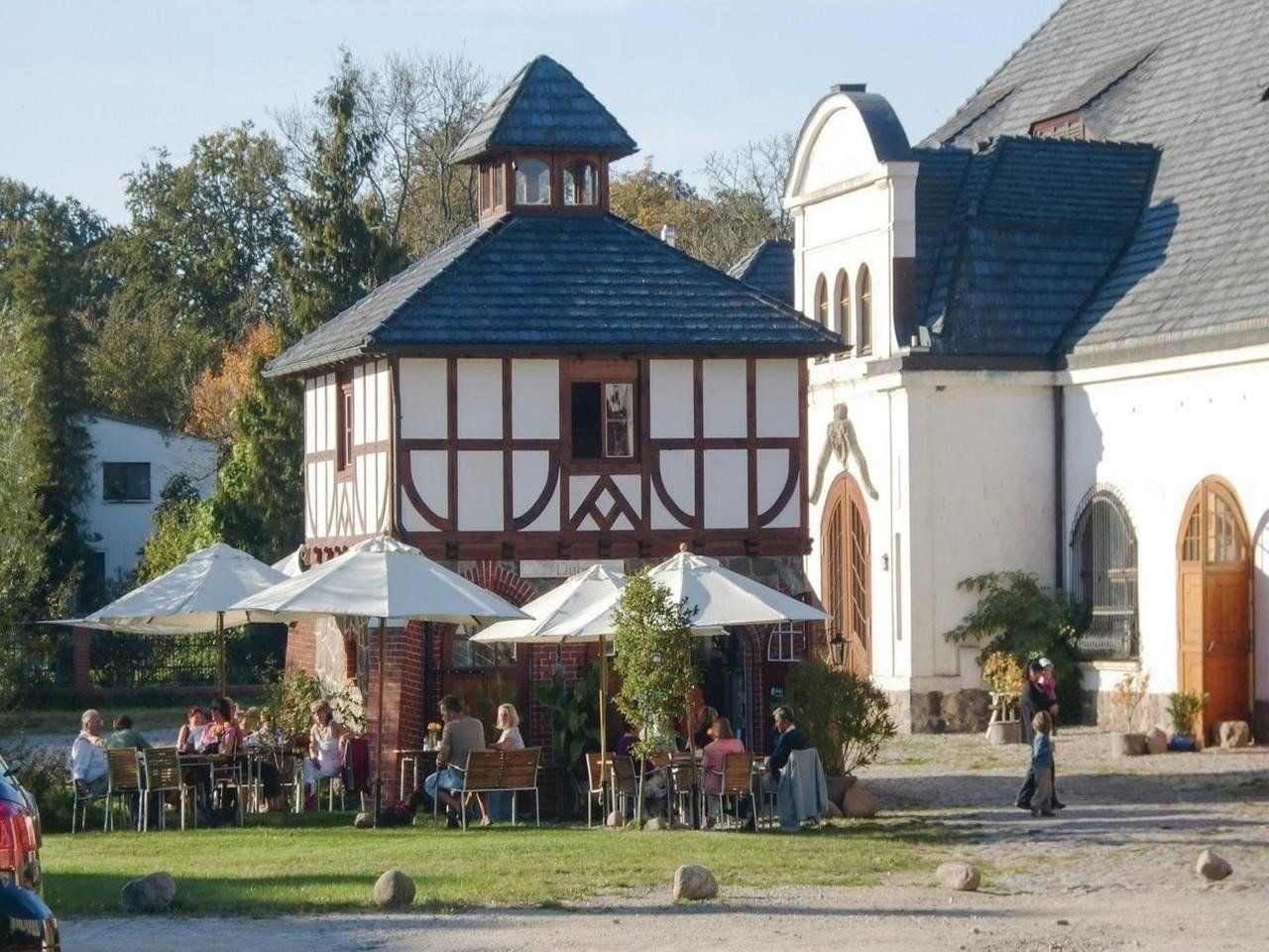 Prodej rodinný dům - Parkstr. 3, , Mecklenburg-Vorpommern, 10 660 m² - 5