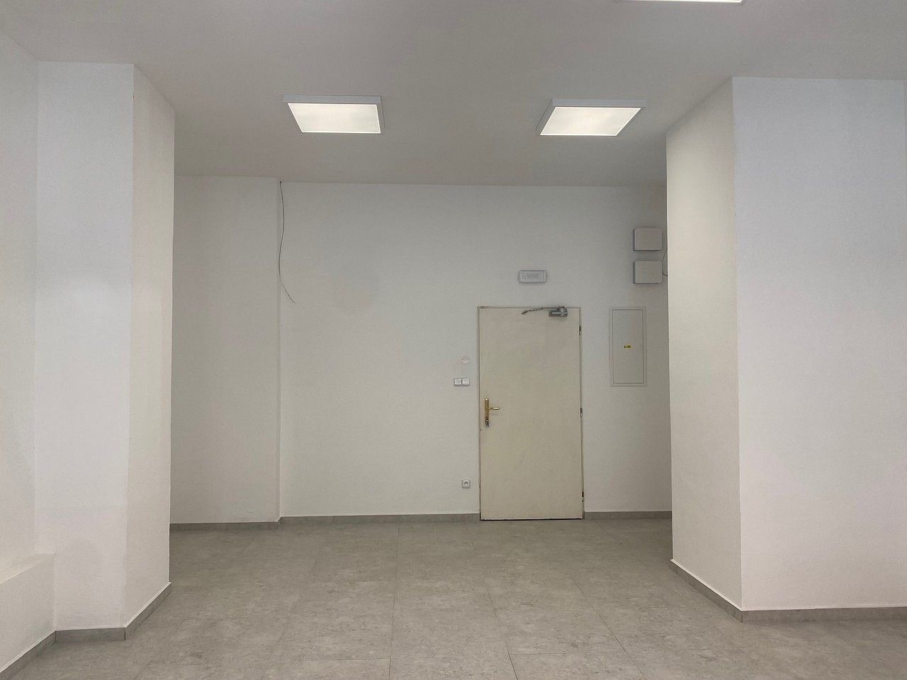 Pronájem obchodní prostory - Husovo nám., Děčín - Děčín IV-Podmokly, 32 m² - 5