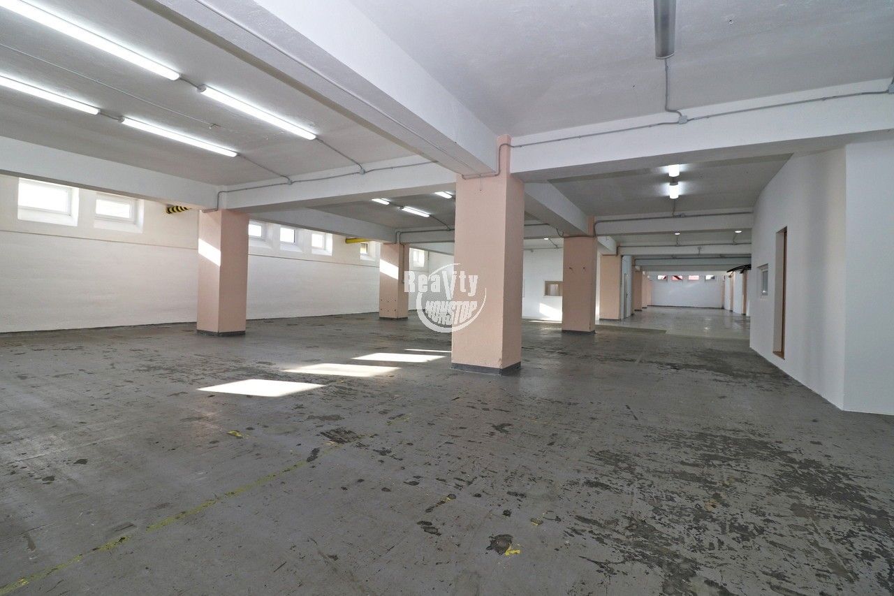 Pronájem sklad - Pávovská, Jihlava, 766 m²