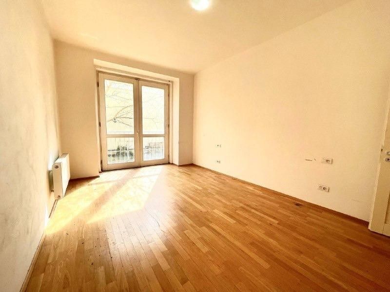 Byt 2+kk · 65 m² · Ortenovo náměstí, Praha - 4