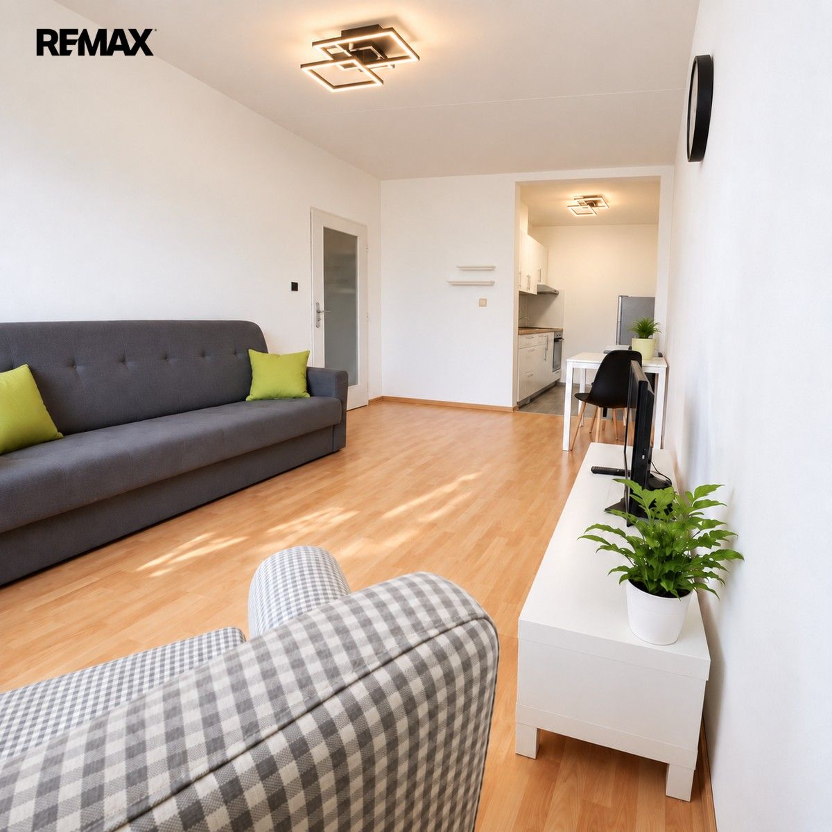 Pronájem byt 2+kk - Píškova 1960, Praha Stodůlky, 45 m² - 2