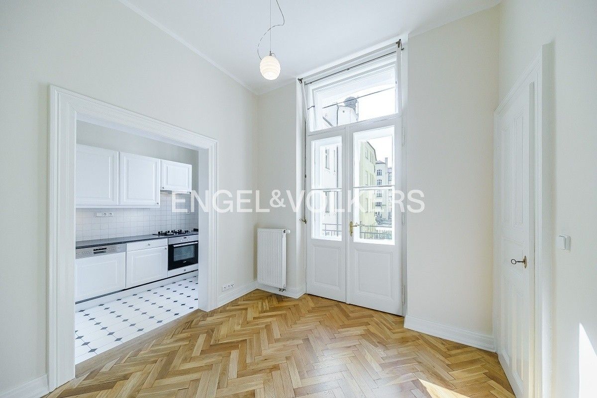 Pronájem byt 4+1 - Pařížská, Praha, 151 m²