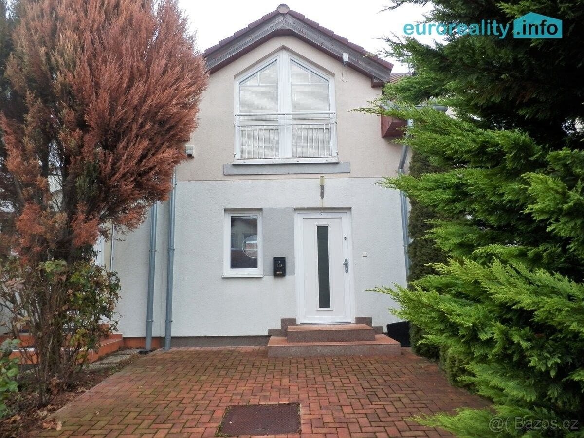 Rodinné domy, 250 85, Praha-východ