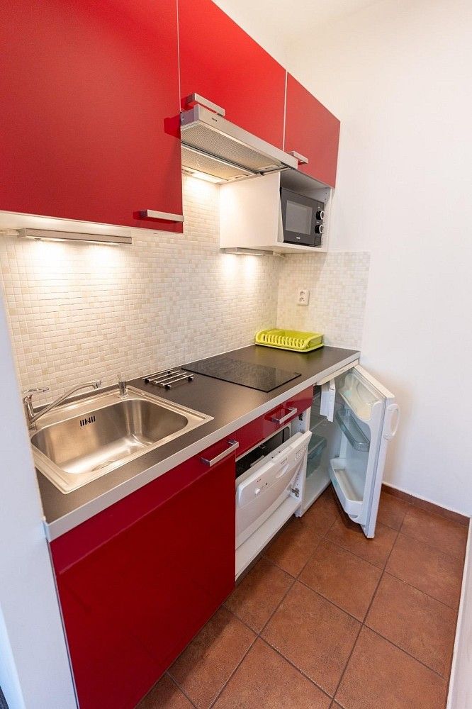 Byt 2+kk · 46 m² · Praha - Břevnov, okres Praha 6, Hlavní město Praha - 3