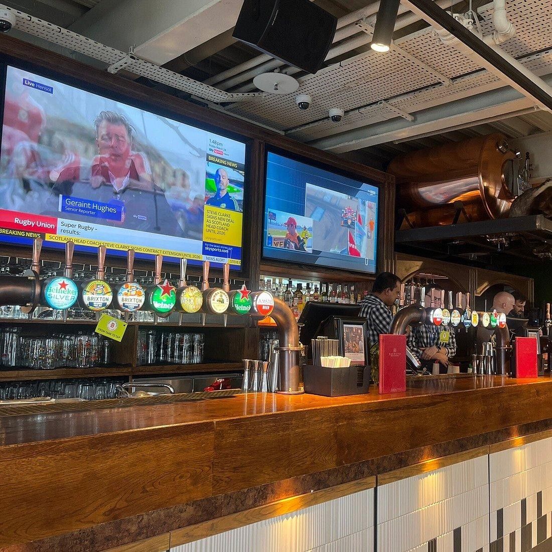 Restaurace, Vinohradská, Praha, 148 m²