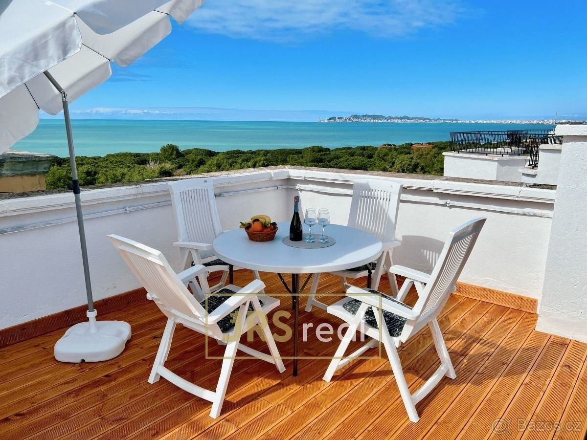 Byty, 987 66, Zahraničí