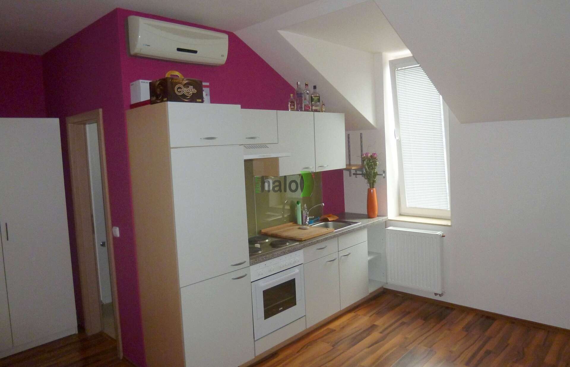 1+kk, Jírovcova, České Budějovice, 36 m²
